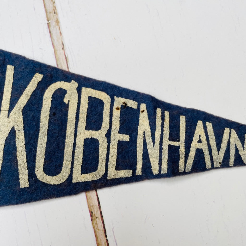 close up Vintage Copenhagen Pennant