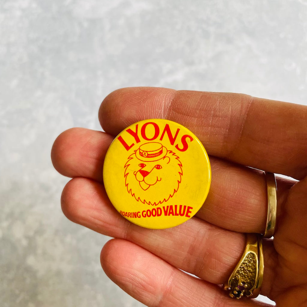 Lyons Roaring good Value Badge