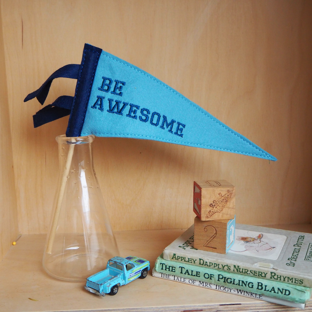 Be Awesome Mini pennant